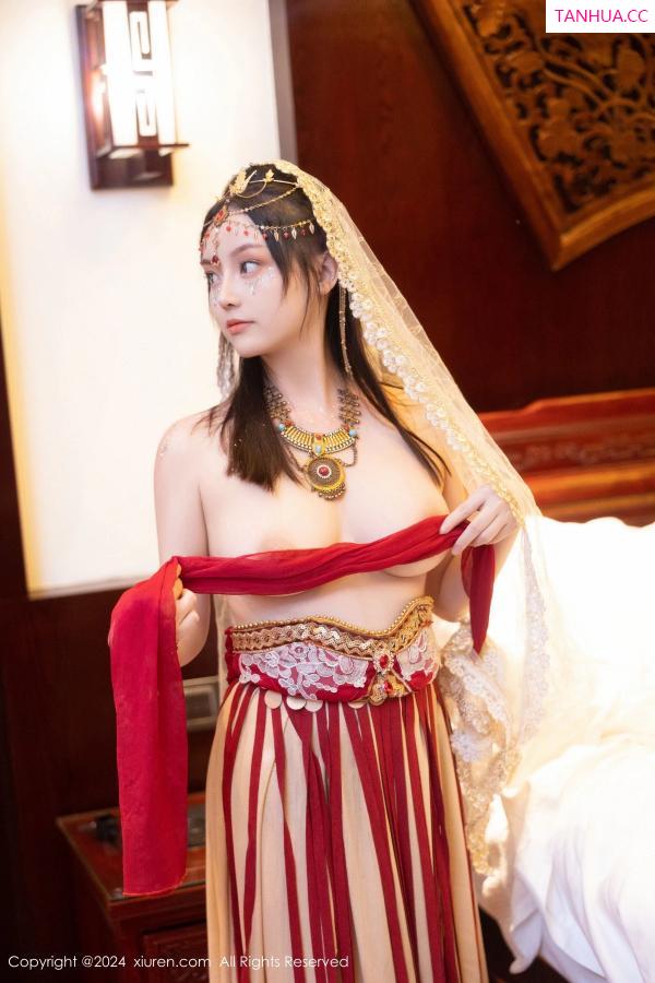 豆瓣酱  [XiuRen]高清写真图 2024.04.07 No.8349 豆瓣酱 美乳性感第74张图片